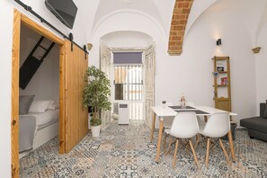 Dining - CASA CUNA - Wonderful apartment in Arcos de la Frontera - free WiFi (Arcos de la Frontera)