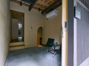 Traditionele resortwoning | Privékeuken | Een koelkast, een magnetron, een koffiezetapparaat/waterkoker