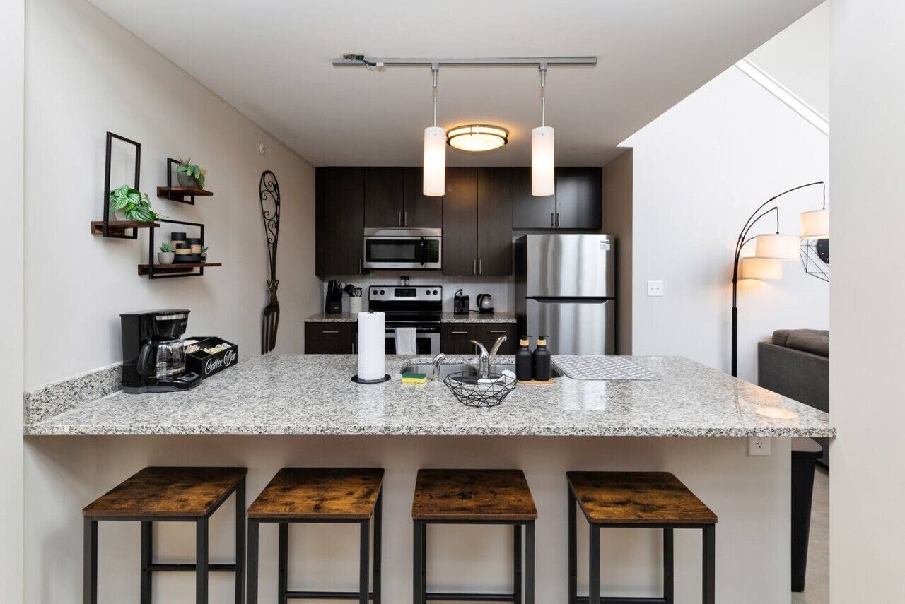 雪櫃、微波爐、焗爐、爐具