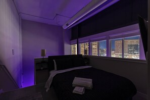 مكتب ومكواة/لوح كي وواي فاي مجانًا وملاءات أسرّة