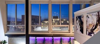 Downtown Loft Skyline View 2BR