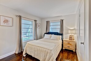 3 Schlafzimmer, Bügeleisen/Bügelbrett, WLAN, Bettwäsche