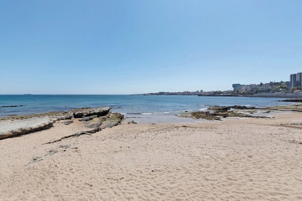 Una playa cerca