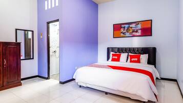 Standard Double Room | Free WiFi, bed sheets