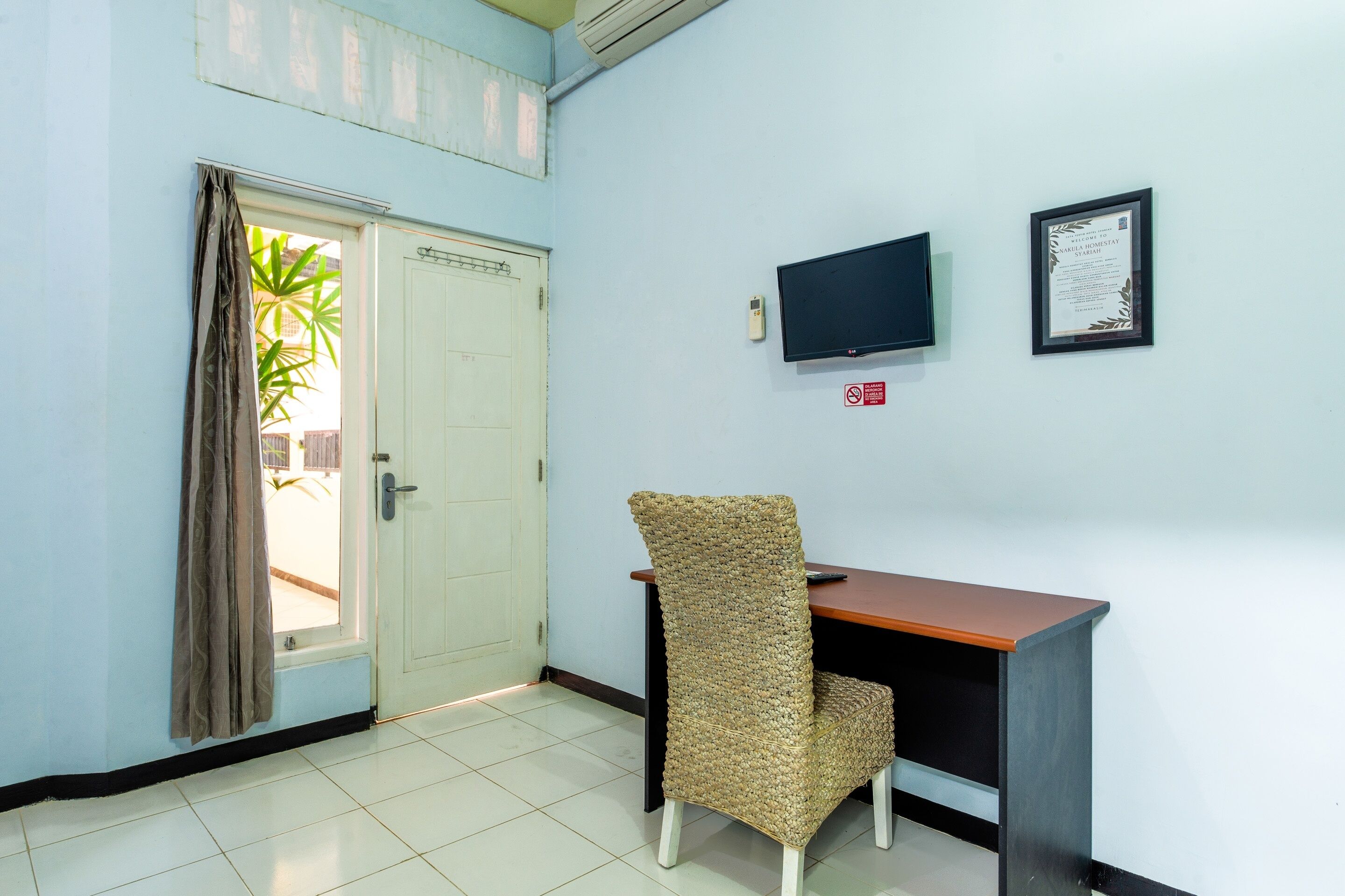 Standard Double Room | Free WiFi, bed sheets