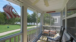 Property grounds - River Shores Cottage (Ottawa)