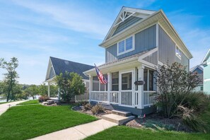 Exterior - River Shores Cottage 2 bed 2.5 bath (Ottawa)