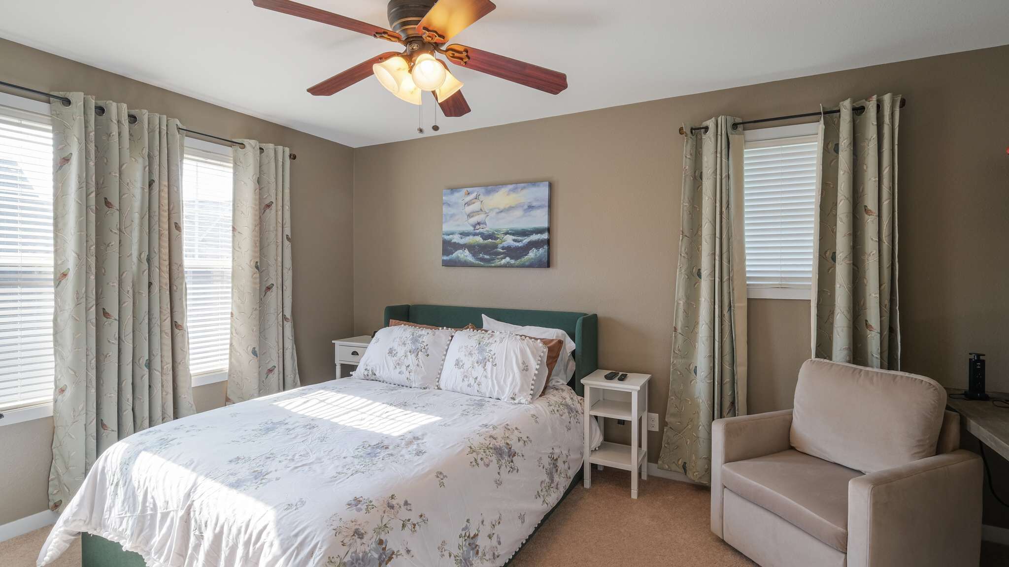 2 bedrooms, iron/ironing board, WiFi (free), bed sheets