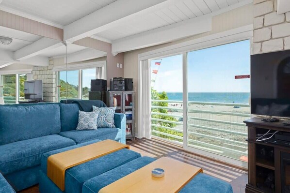 TV, DVD player, stereo, offices