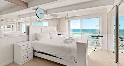 Rio Del Mar Boathouse - steps from the beach