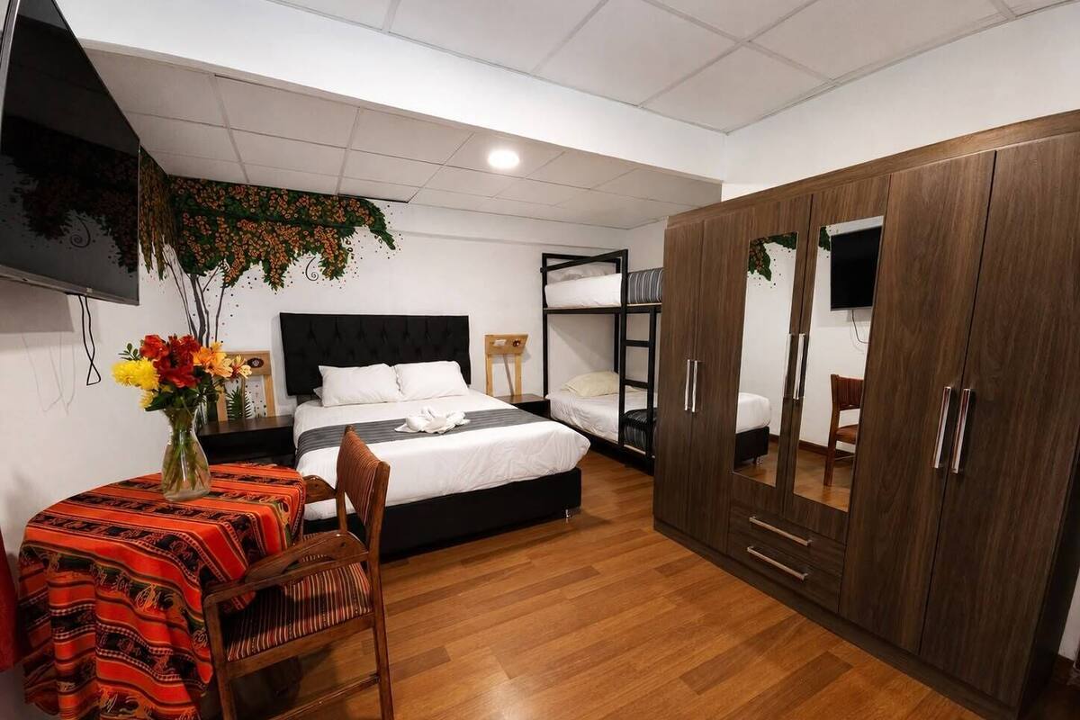 Classic Quadruple Room | Egyptian cotton sheets, premium bedding, down comforters