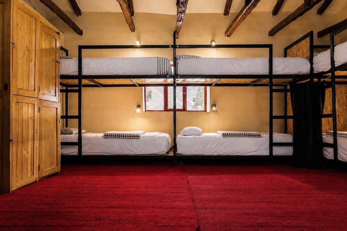 Standard Shared Dormitory | Egyptian cotton sheets, premium bedding, down comforters
