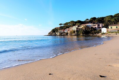 Casa Meli, in the countryside of Portoferraio...