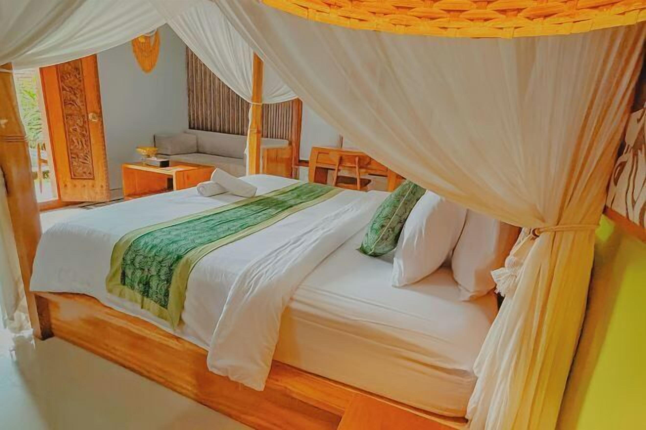 1 makuuhuone, ylelliset vuodevaatteet, memory foam -patjalliset sängyt