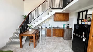 Smart TV 40 cm con canales de televisión por cable