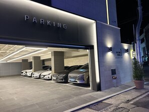 Parken ohne Service (kostenlos)