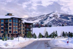 Exterior - Across St from Private Gondola-3 Hot Tubs-Heated Pool-Game Room-Gym + W/D-Deck-Updated/Immaculate (Steamboat Springs)