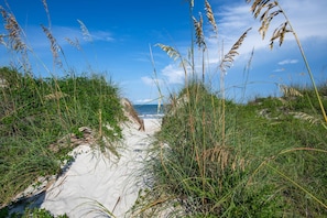 Plage à proximité, serviettes de plage, kayak
