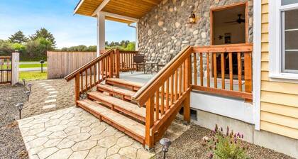 Cobblestone Cottage in Ocean Shores