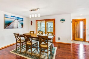 House | 2 bedrooms - Cobblestone Cottage in Ocean Shores (Ocean Shores)