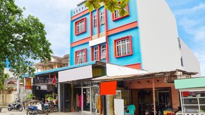 Mặt tiền nơi lưu trú