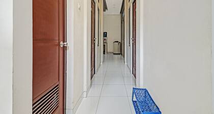 OYO 90452 Pillow Inn