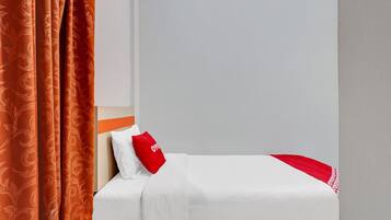 Standard Single Room | Desk, free WiFi, bed sheets