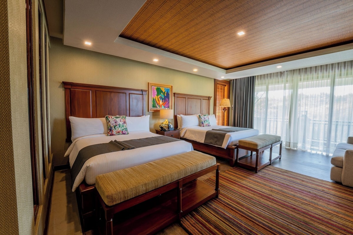 Literie de qualité supérieure, surmatelas, minibar, bureau