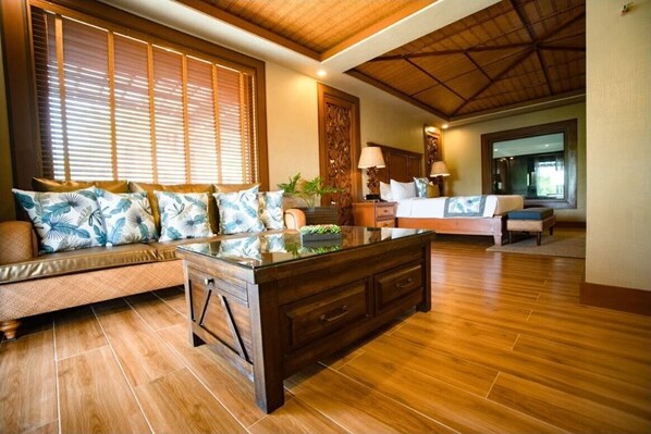 1 bedroom, premium bedding, pillow-top beds, minibar