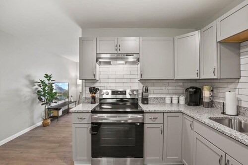 Bright and Breezy Gahanna Ranch 10min to INTEL