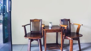 Unclassified image, 2 of 27, button - Hotel O Sky Residence Mawar (Medan)