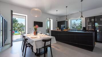 3 bedrooms
