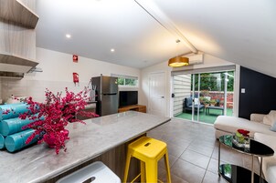 Apartamento (Tree Top Retreat) | Zona de estar | Una Smart TV, Netflix, películas de pago, servicios de streaming