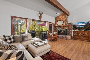 TV, fireplace - Peaceful Condo | Hot Tub-Private Beach | Sleeps 8 (Zephyr Cove)