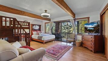 3 slaapkamers, een bureau, wifi, beddengoed