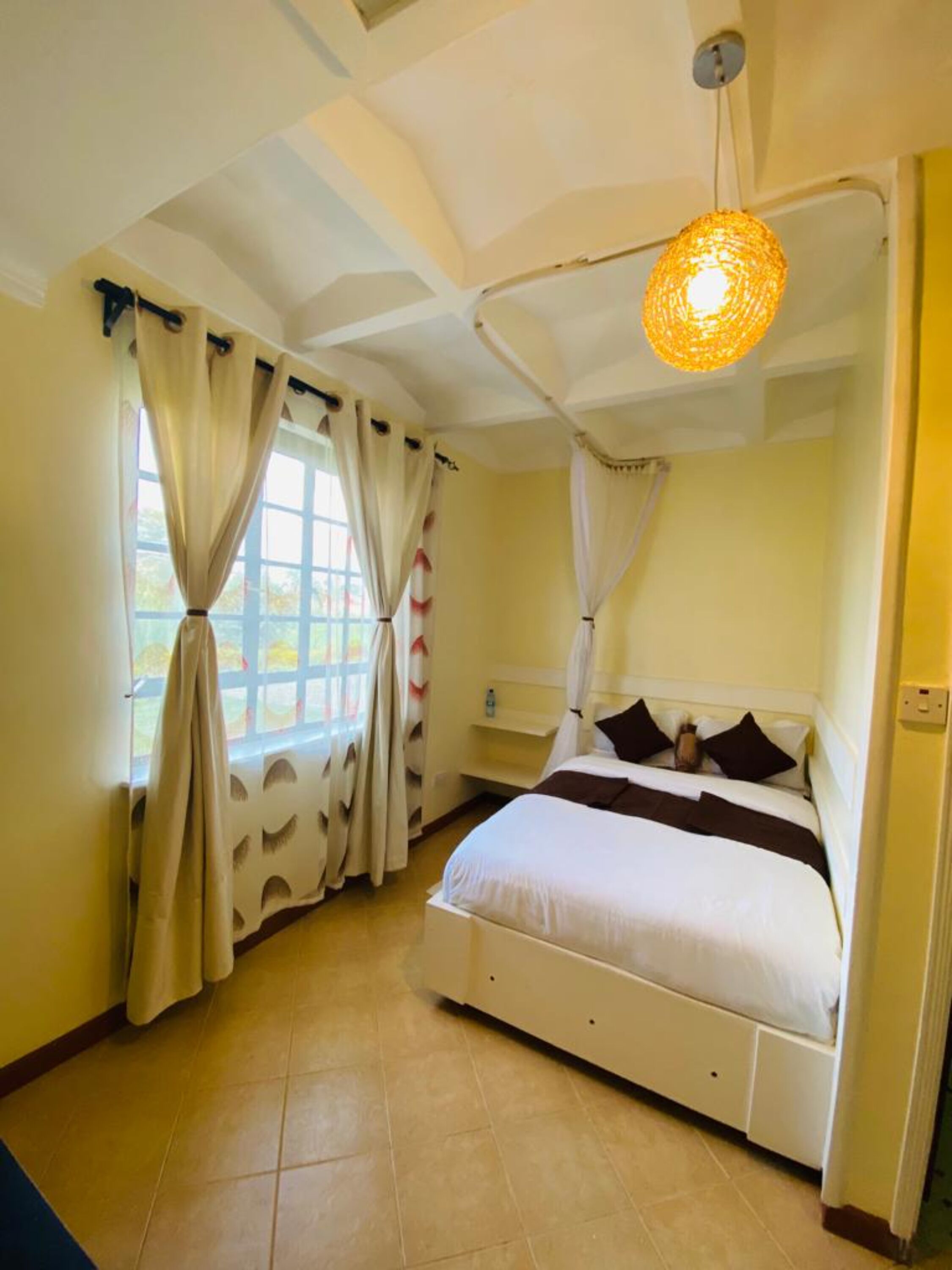 Truy cập Internet không dây miễn phí, bộ trải giường 