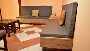 Executive Room | Living area