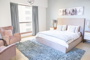 สแตนดาร์ดอพาร์ทเมนท์ | 4 ห้องนอน, เครื่องนอนระดับพรีเมียม, ตู้นิรภัยในห้องพัก