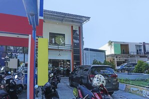 Front of property - Hotel O Dalle 5151 Jeneponto Near Patung kuda, Jeneponto (Jeneponto)