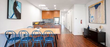 تناول الطعام