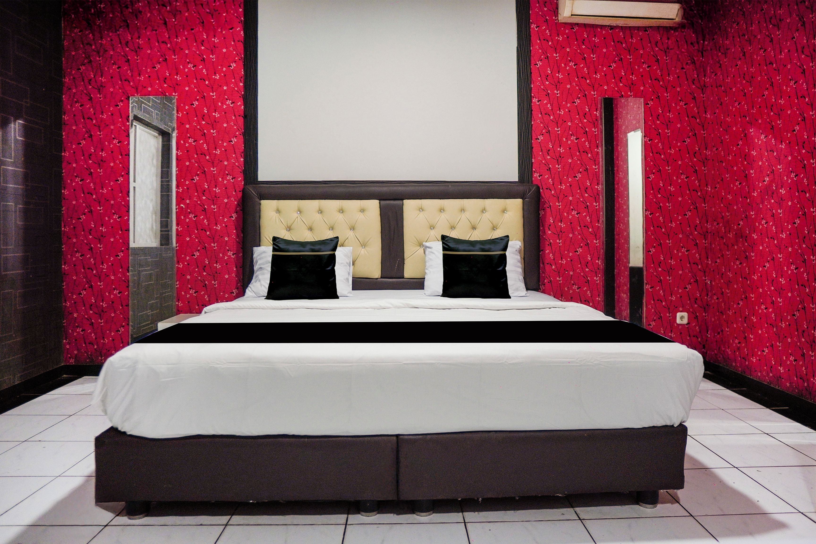 Foto - Super OYO 4010 Zaara Guest House Syariah