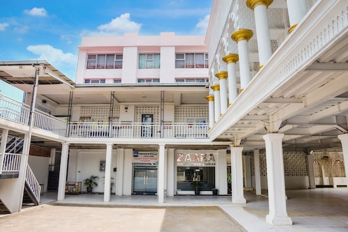 Super OYO 4010 Zaara Guest House Syariah