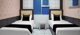 Super OYO 4010 Zaara Guest House Syariah