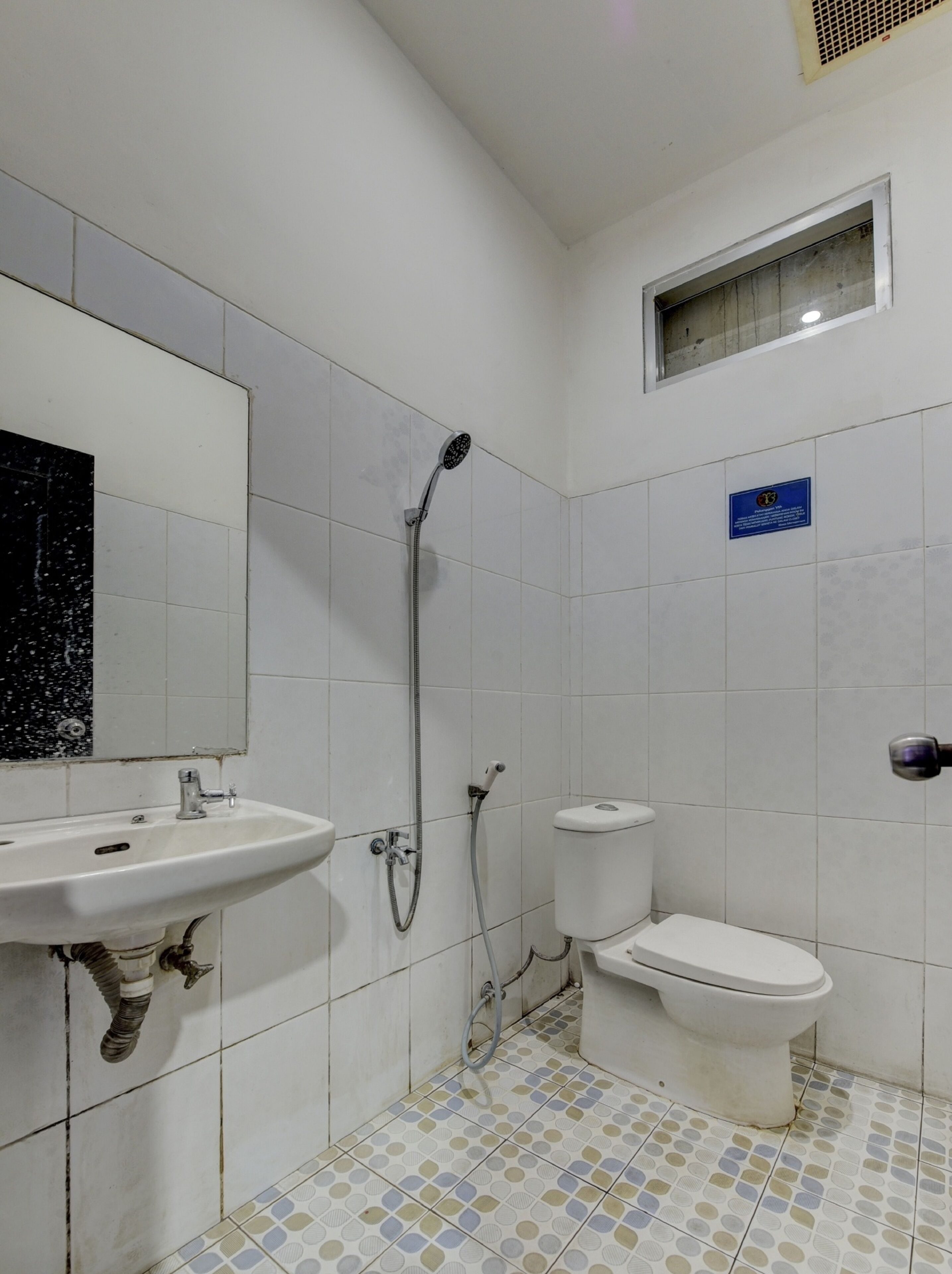 Foto - Super OYO 4010 Zaara Guest House Syariah