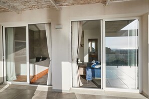 5 bedrooms