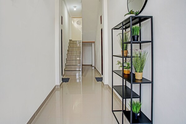 Lobby - Capital O 92358 Pondok Amak Syariah (Padang)