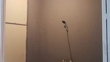 Bruser, brusehoved med spredningseffekt, bidet