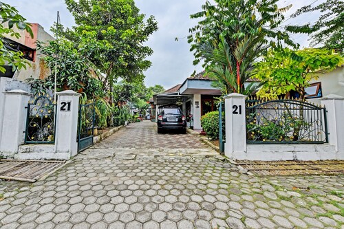 SPOT ON 91372 Wisma Bulin