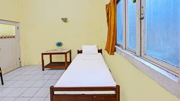 Single Room | Soundproofing, free WiFi, bed sheets