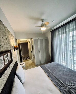 Standard Double Room | Premium bedding, in-room safe, iron/ironing board, free WiFi - Amour Koyici Otel (Cesme)